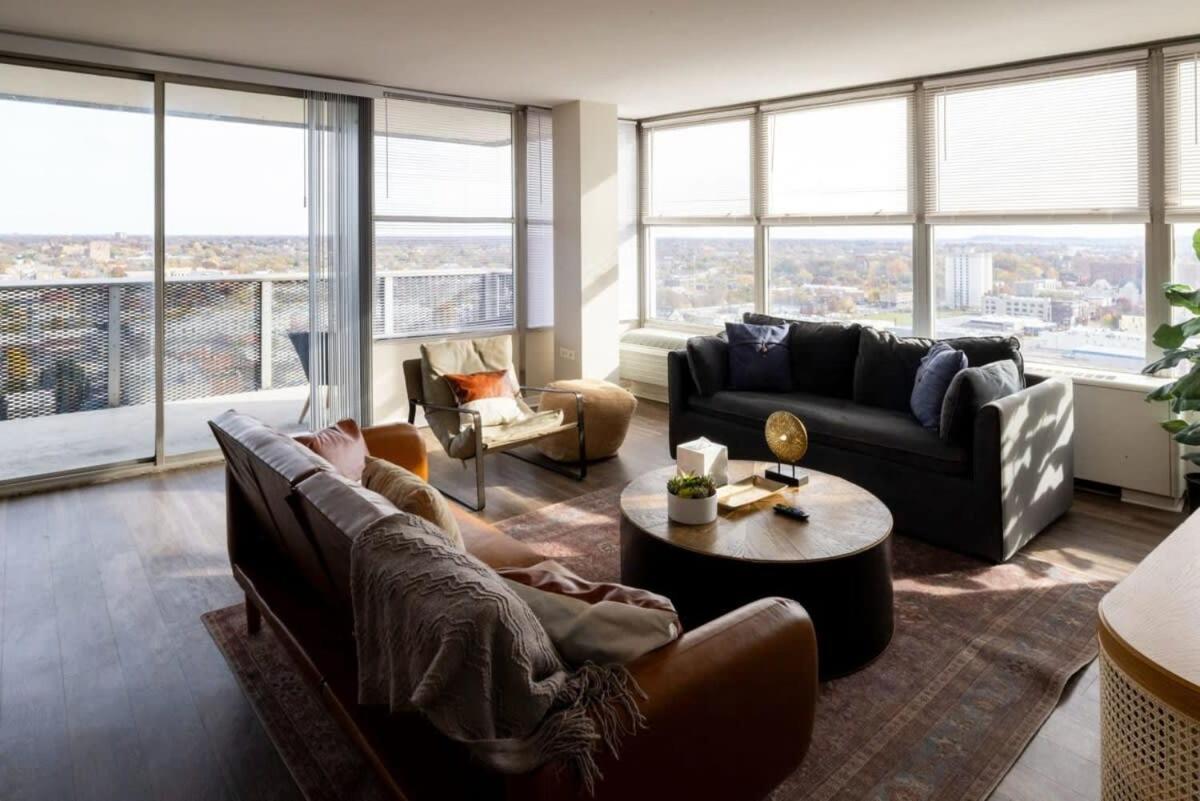 Cozysuites 800 Tower 2br With Gym! 33