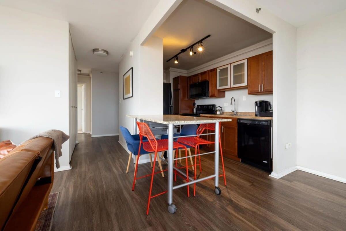 Cozysuites 800 Tower 2br With Gym! 33 Louisville
